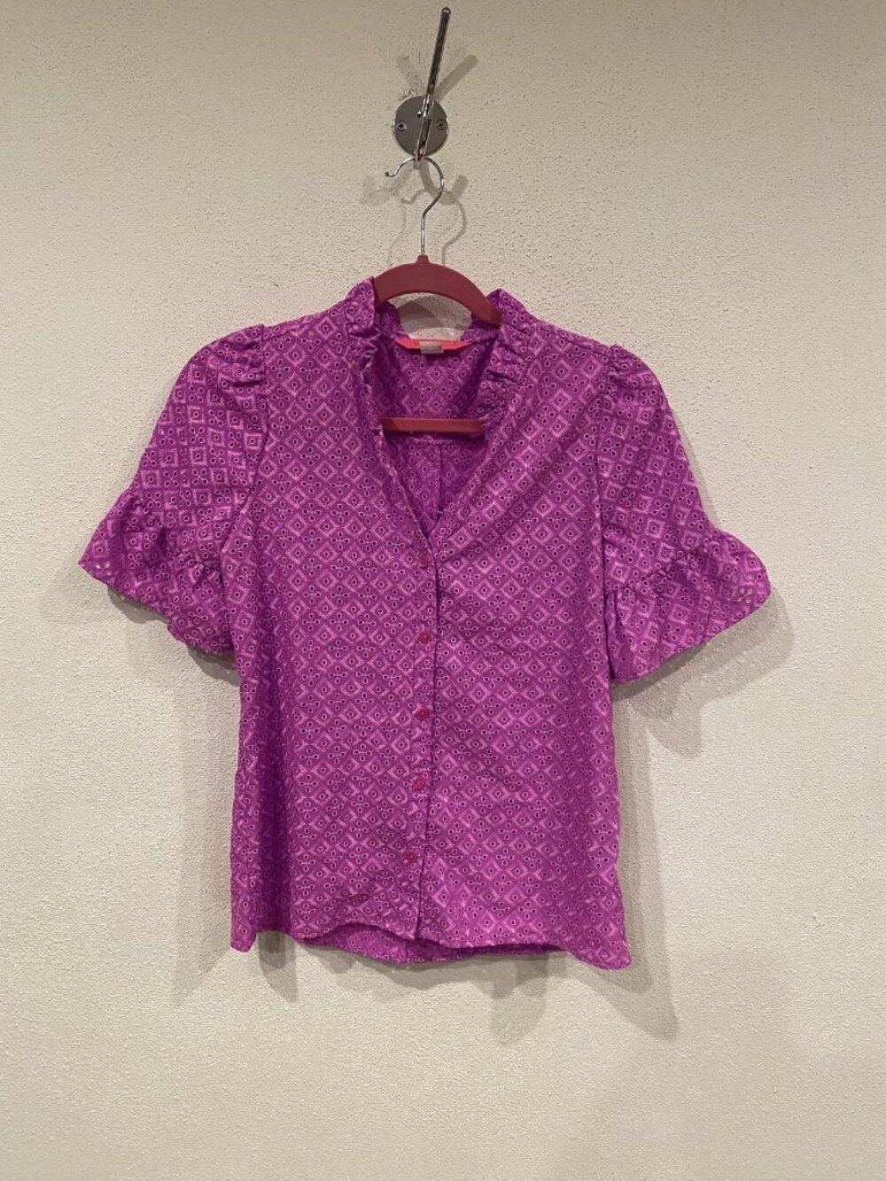Lilly Pulitzer Calynn Blouse Womens 0 Pink Eyelet Lace Ruffle Button Top - Picture 2 of 4
